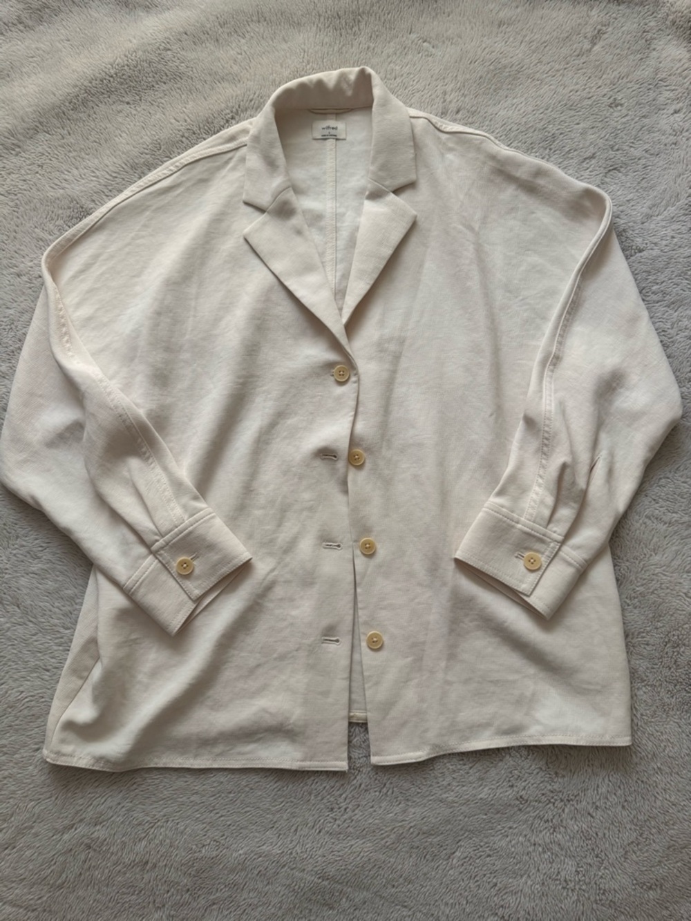 Aritzia freeform shirt